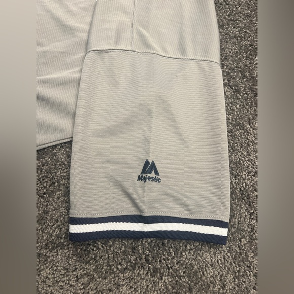 New York Yankees Aaron Judge 99 Majestic Jersey Mens Size XL Gray MLB Stitched - Picture 6 of 9